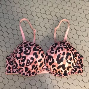 PINK Victoria’s Secret Super Push Up Bra 💕